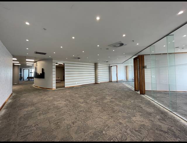 1,145M² OFFICE TO LET IN SANDTON CENTRAL